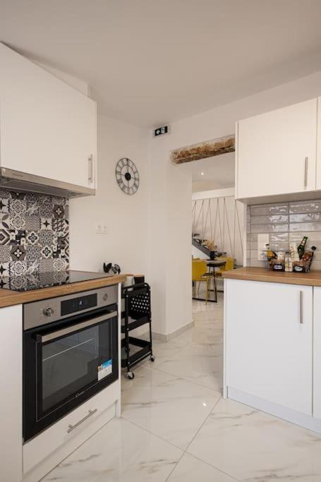 Artemis House Corfu Town בית נופש *