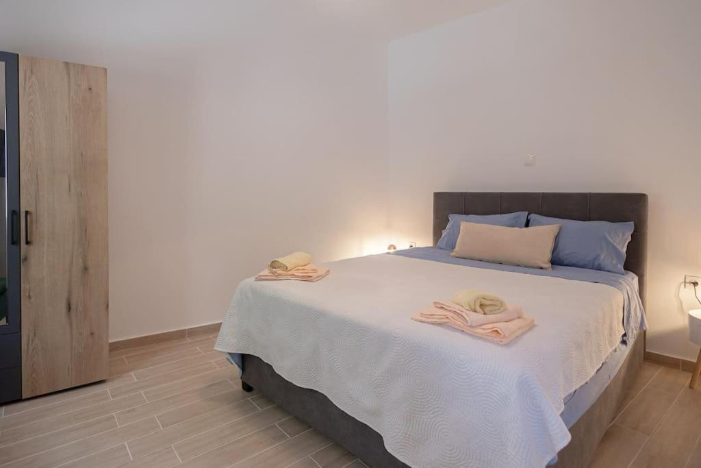 Artemis House Corfu Town *